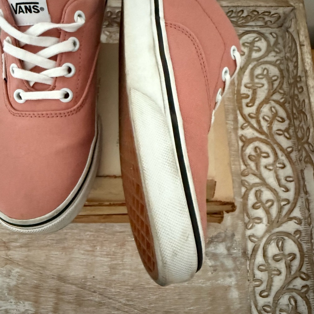 🌸 Vans Low-Top Sneakers | Blush Pink | Women’s Size 7 | Classic Off The Wall - Picture 4 of 10